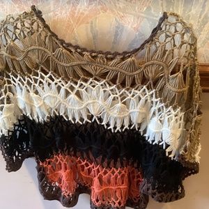 Great accent piece over a tank or cammi